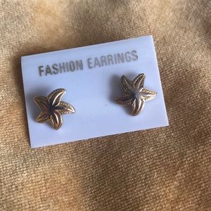 Gold plated starfish earrings
